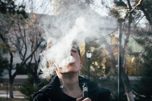 Vaping vs. Smoking Pot: Which is Better for You?