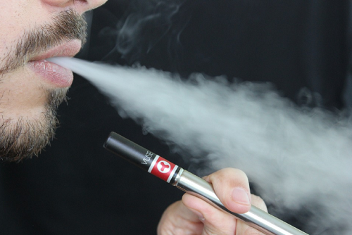 How to Use a Vape Pen with Oil, Wax, E-Juice & Dry Herb